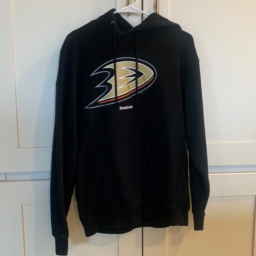 Anaheim Ducks sweatshirt